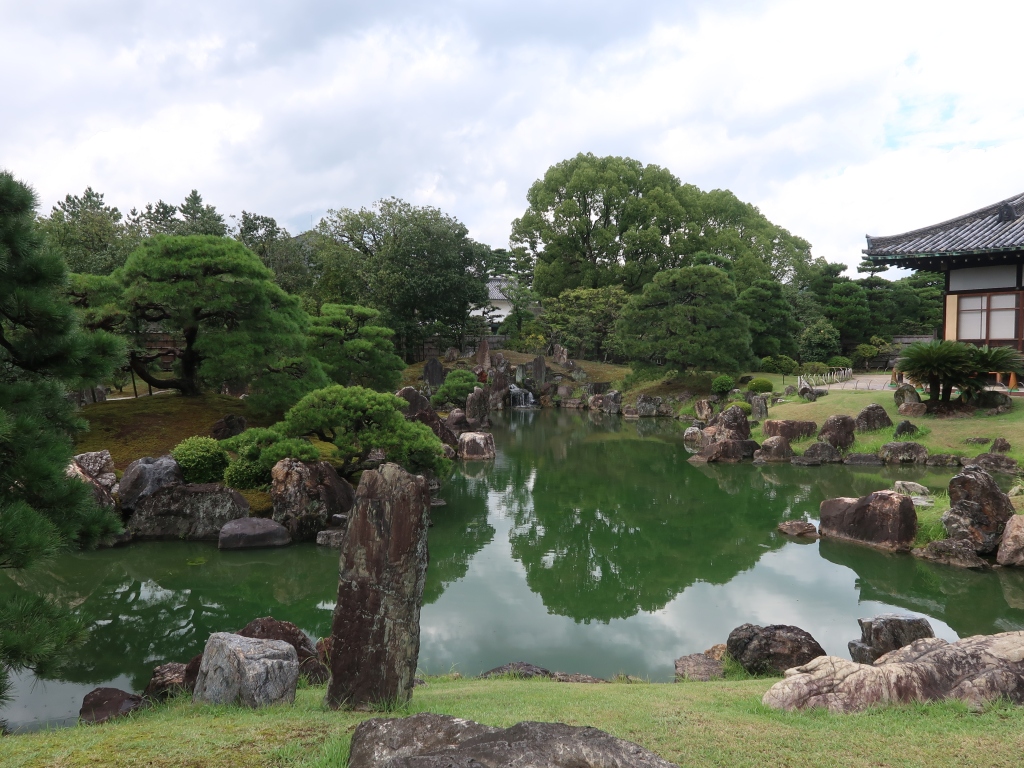 二の丸庭園 Ninomaru garden